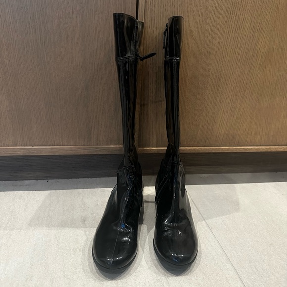 COLE HAAN RAINBOOT - Picture 2 of 3